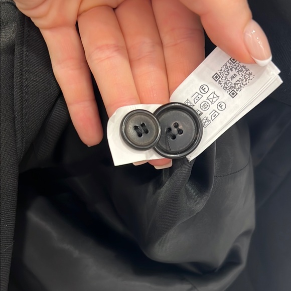 Zara Women's Black Double-Breasted Coat - Picture 3 of 11